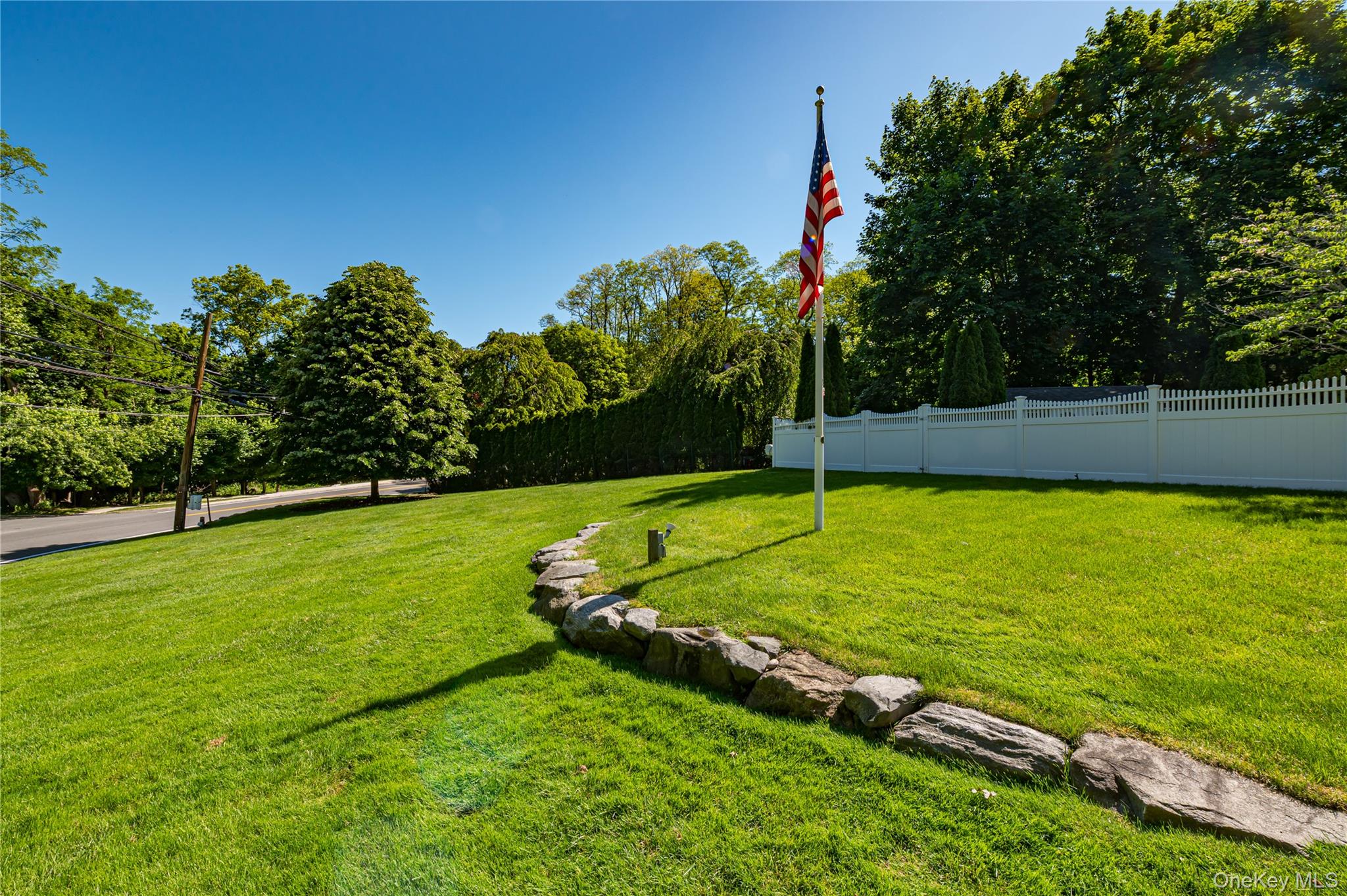 130 North Country Road Shoreham, NY 11786 - Photo 27 of 30
