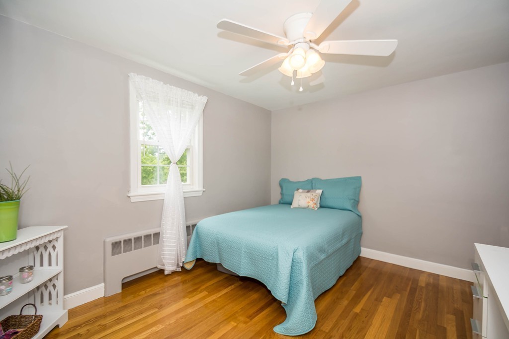 31 Selfridge Road Reading, MA 01867 - Photo 17 of 23 Gallery Image 17