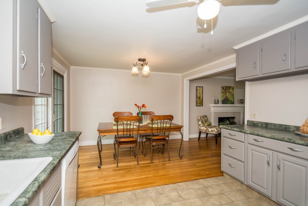 31 Selfridge Road Reading, MA 01867 - Photo 10 of 23 Gallery Image 10