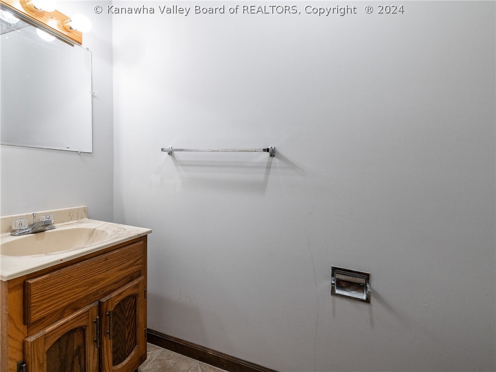 217 Stewart Acres Winfield, WV 25213 - Photo 10 of 18 Gallery Image 10