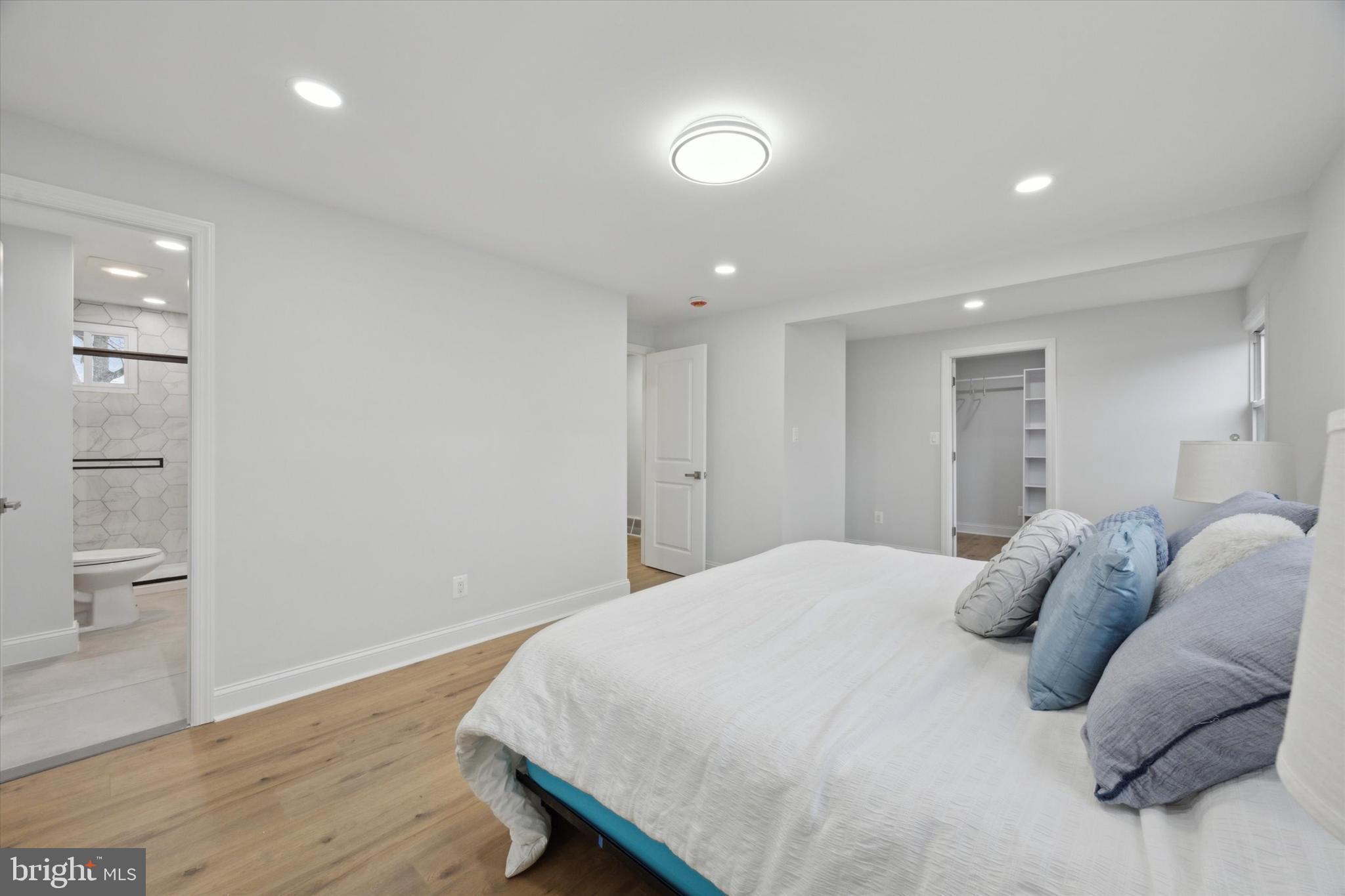 2124 Arleigh Road Cinnaminson, NJ 08077 - Photo 23 of 31 a large white bed in a white room