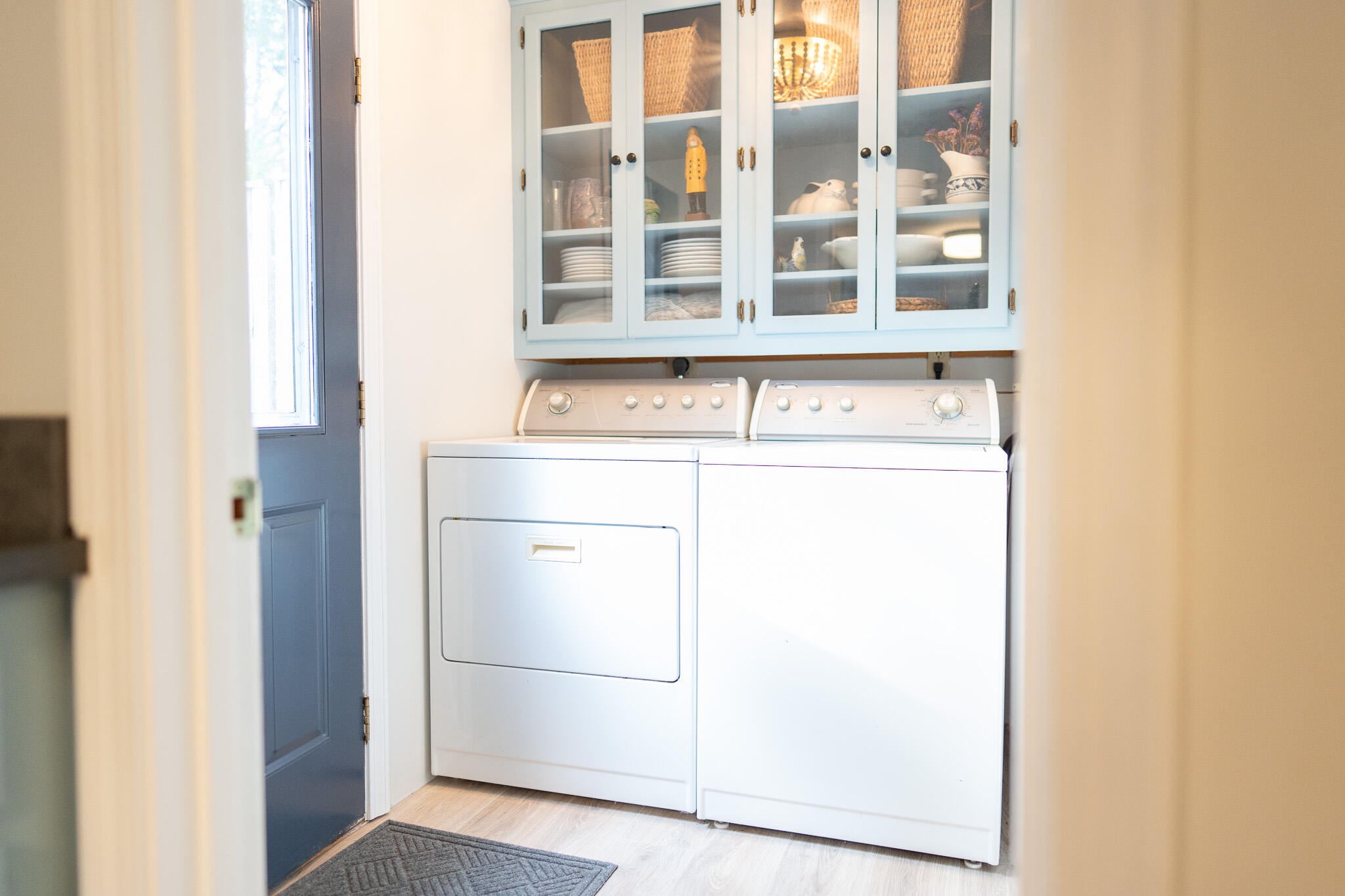 230 Massasoit Trail Eastham, MA 02642 - Photo 14 of 64 a utility room with dryer and washer