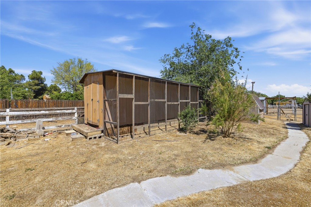 9837 East Ave R 10 Littlerock, CA 93543 - Photo 30 of 35