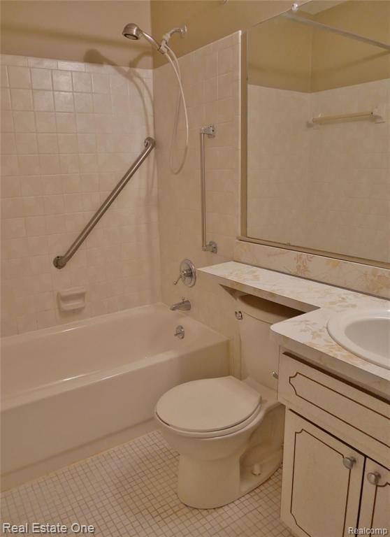 65 Manor Way Rochester Hills, MI 48309 - Photo 16 of 26