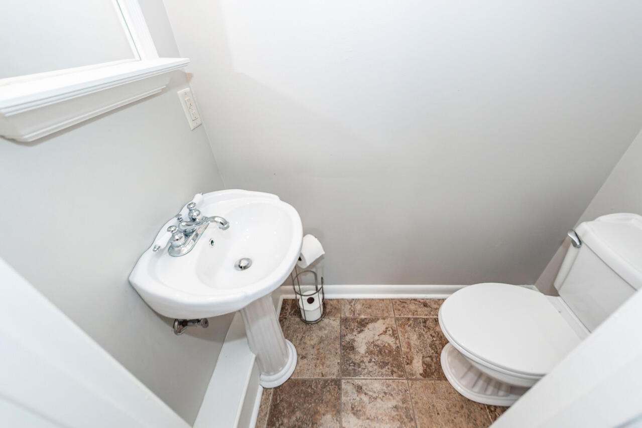 3 Brighton Circle Charleston, SC 29414 - Photo 15 of 42 1/2 Bath