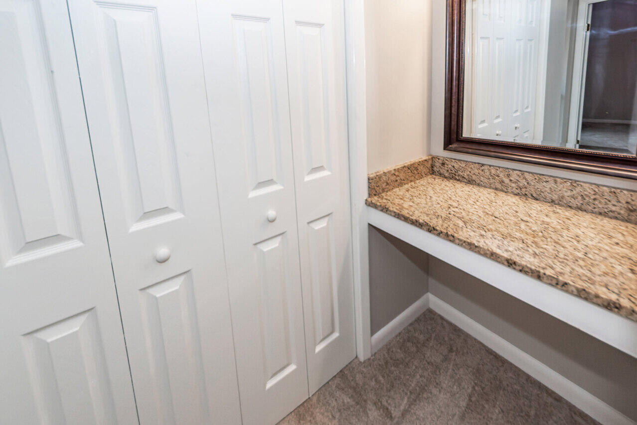 3 Brighton Circle Charleston, SC 29414 - Photo 26 of 42 Owners Dressing Area