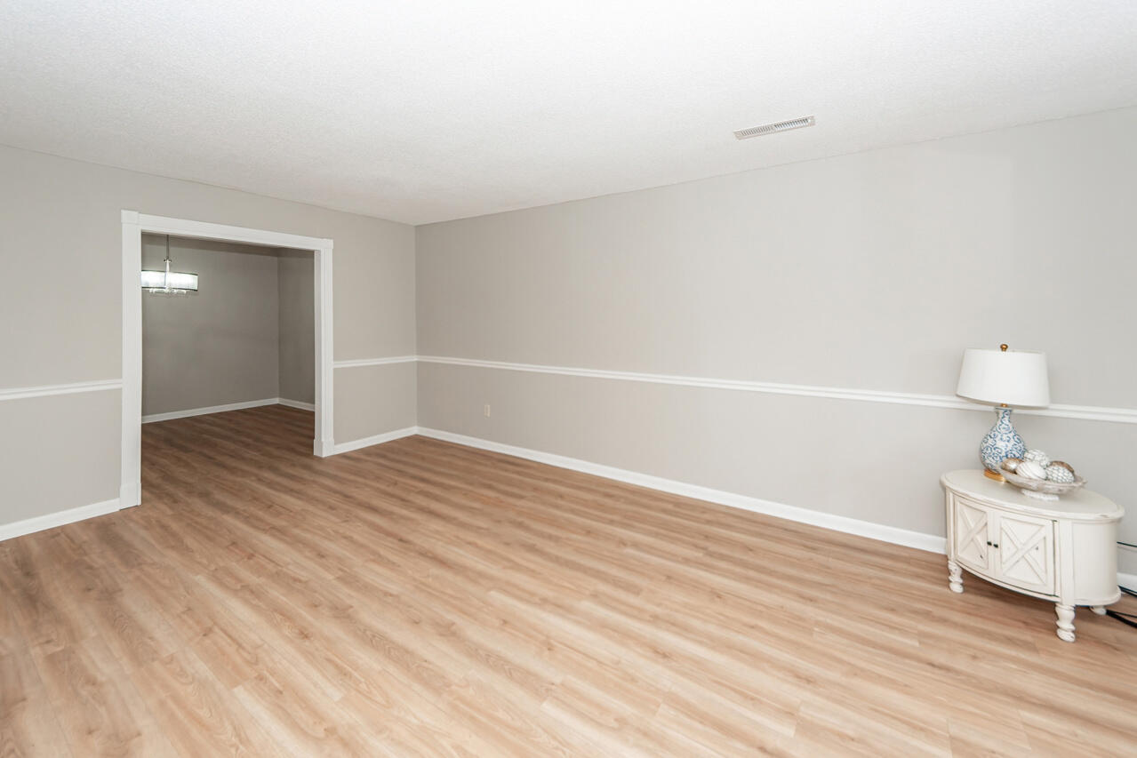 3 Brighton Circle Charleston, SC 29414 - Photo 3 of 42 Living Room 1