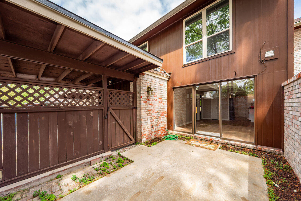 3 Brighton Circle Charleston, SC 29414 - Photo 36 of 42 Patio 2