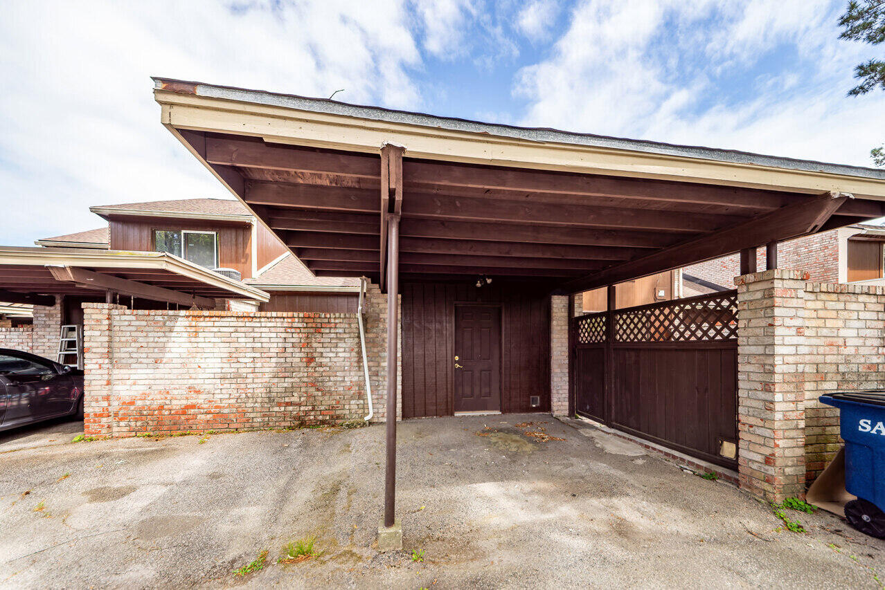 3 Brighton Circle Charleston, SC 29414 - Photo 37 of 42 Carport and Storage