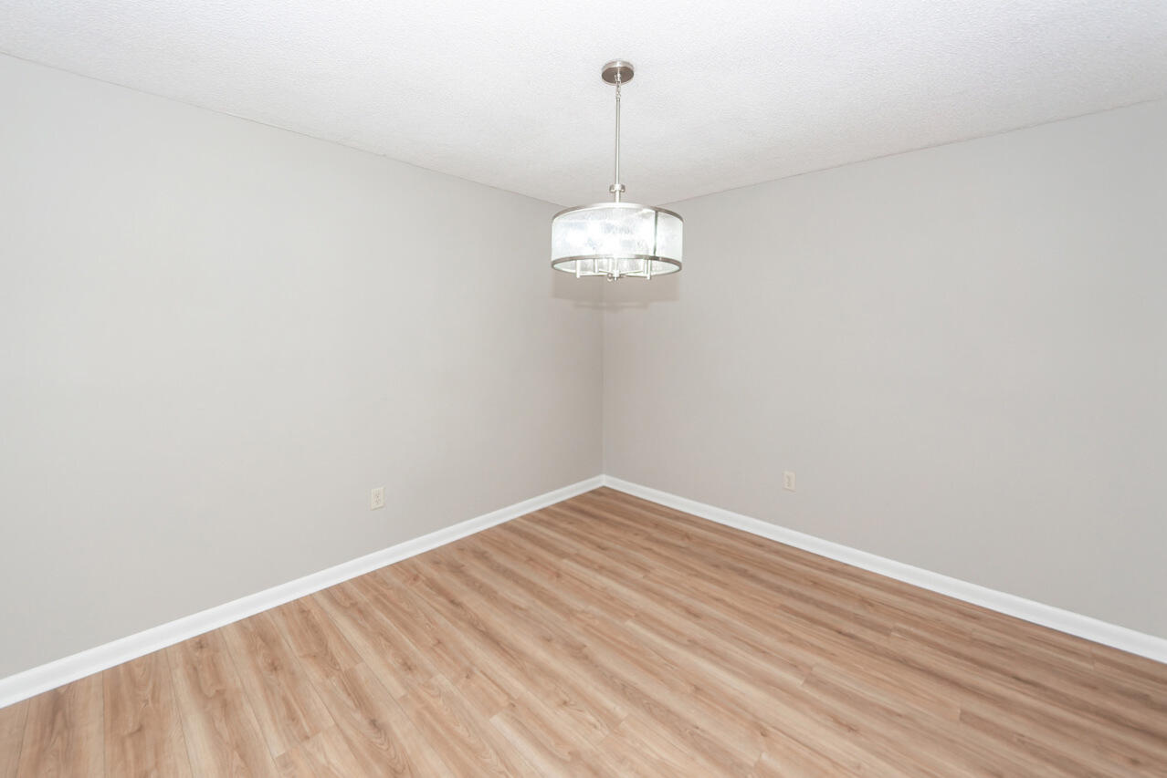 3 Brighton Circle Charleston, SC 29414 - Photo 8 of 42 Dining Room 2