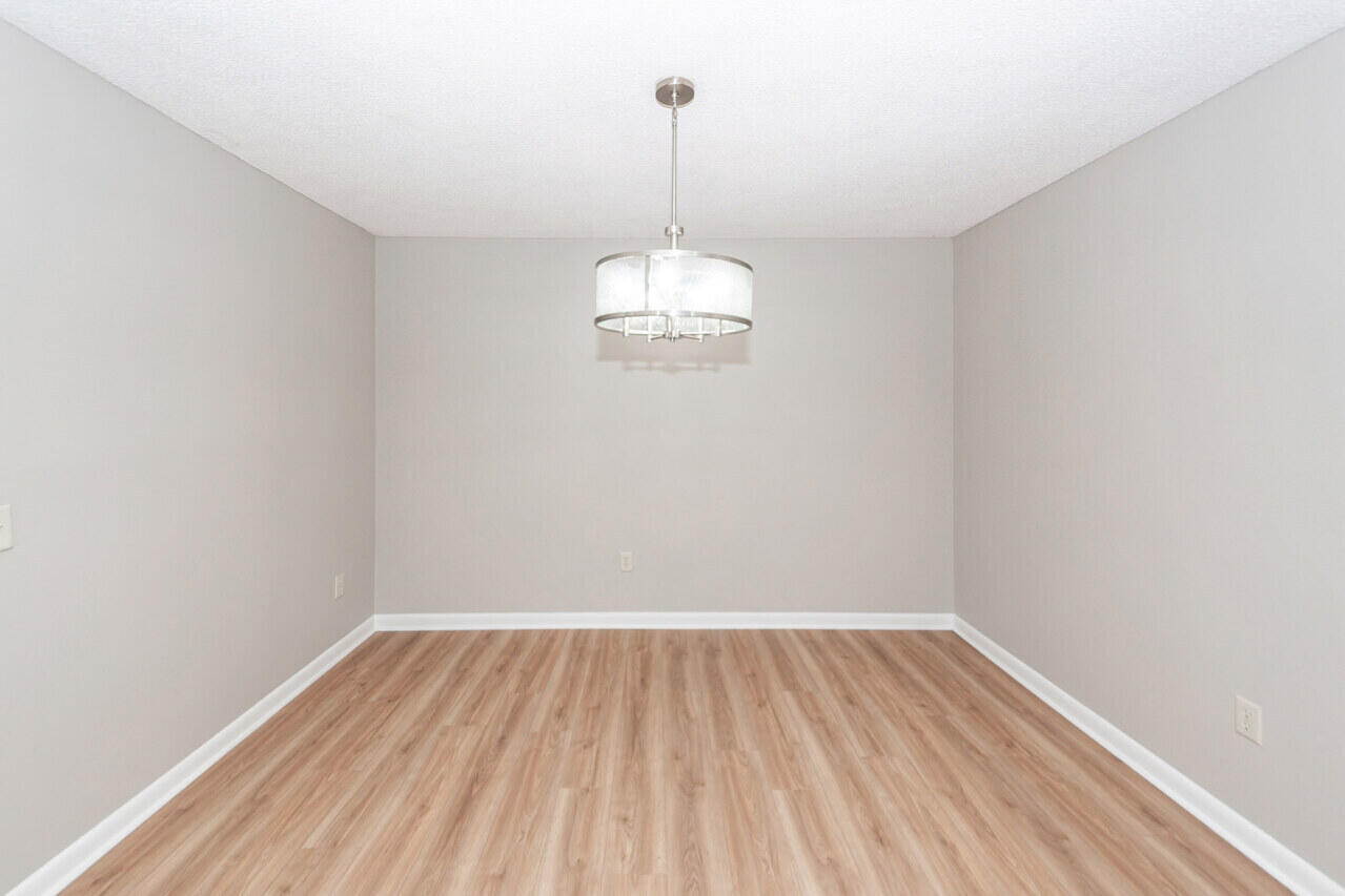 3 Brighton Circle Charleston, SC 29414 - Photo 9 of 42 Dining Room 3