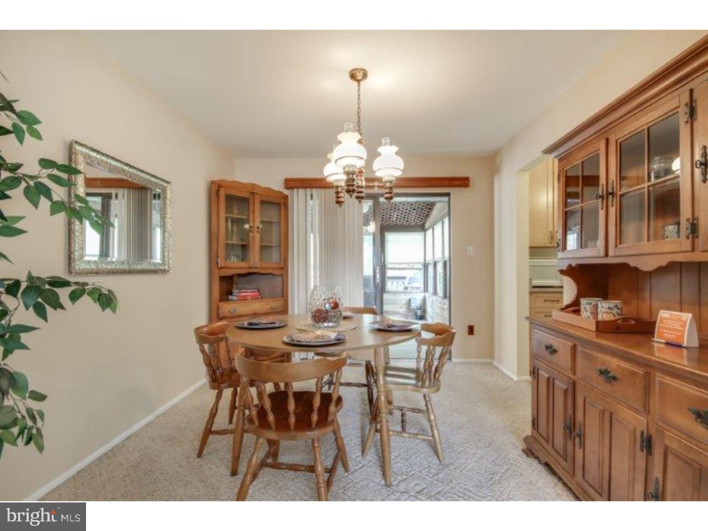 621 Cobblestone Road Williamstown, NJ 08094 - Photo 6 of 25 Gallery Image 6