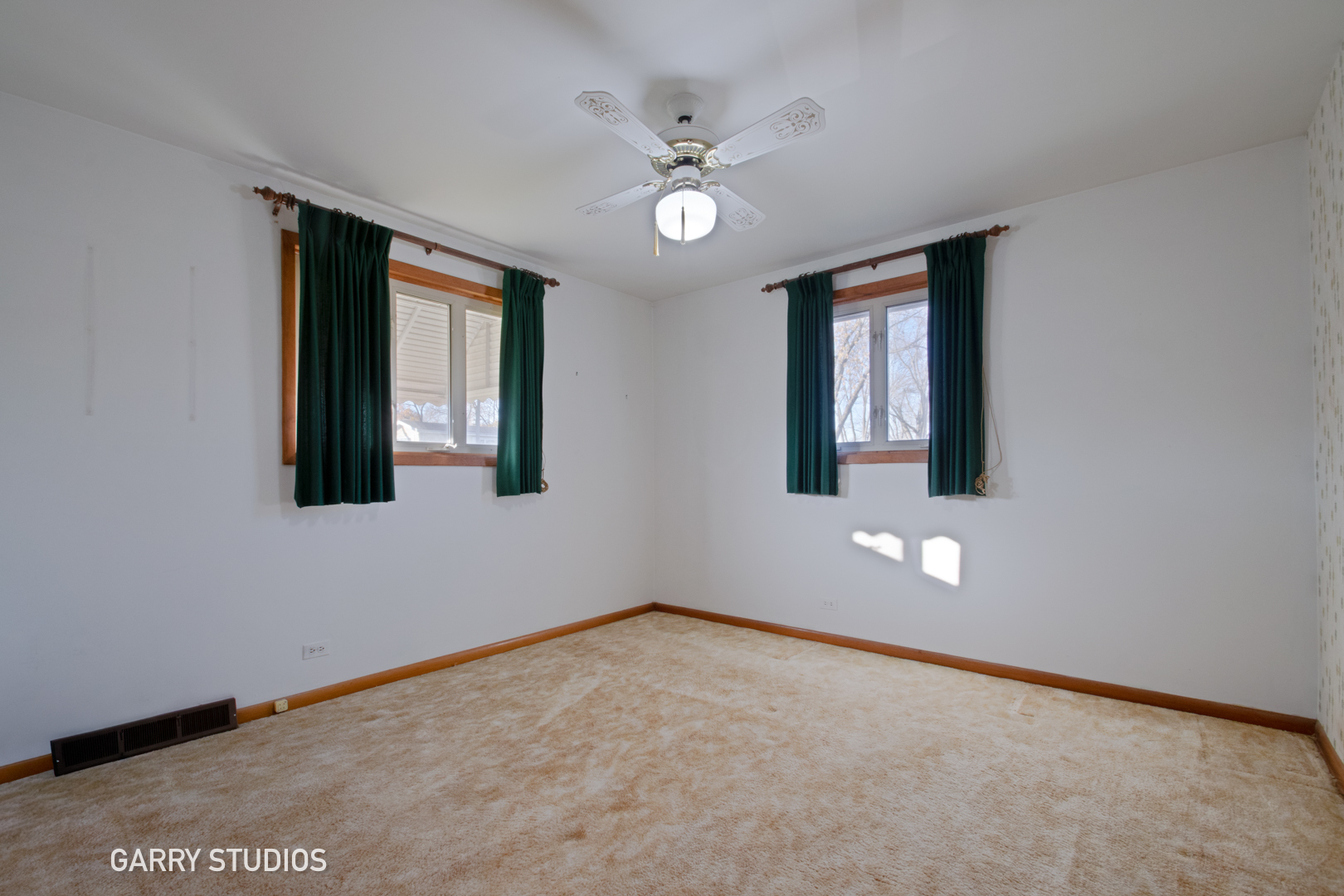 701 Craig Place Addison, IL 60101 - Photo 13 of 23