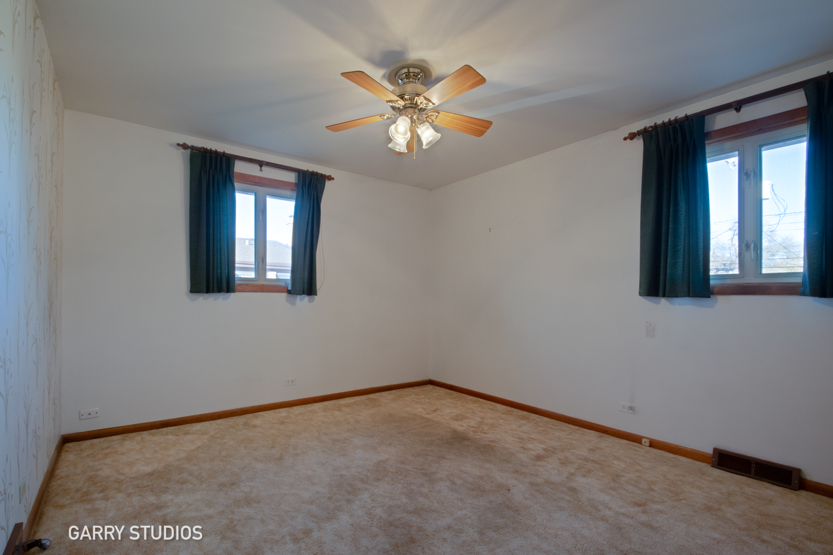 701 Craig Place Addison, IL 60101 - Photo 14 of 23