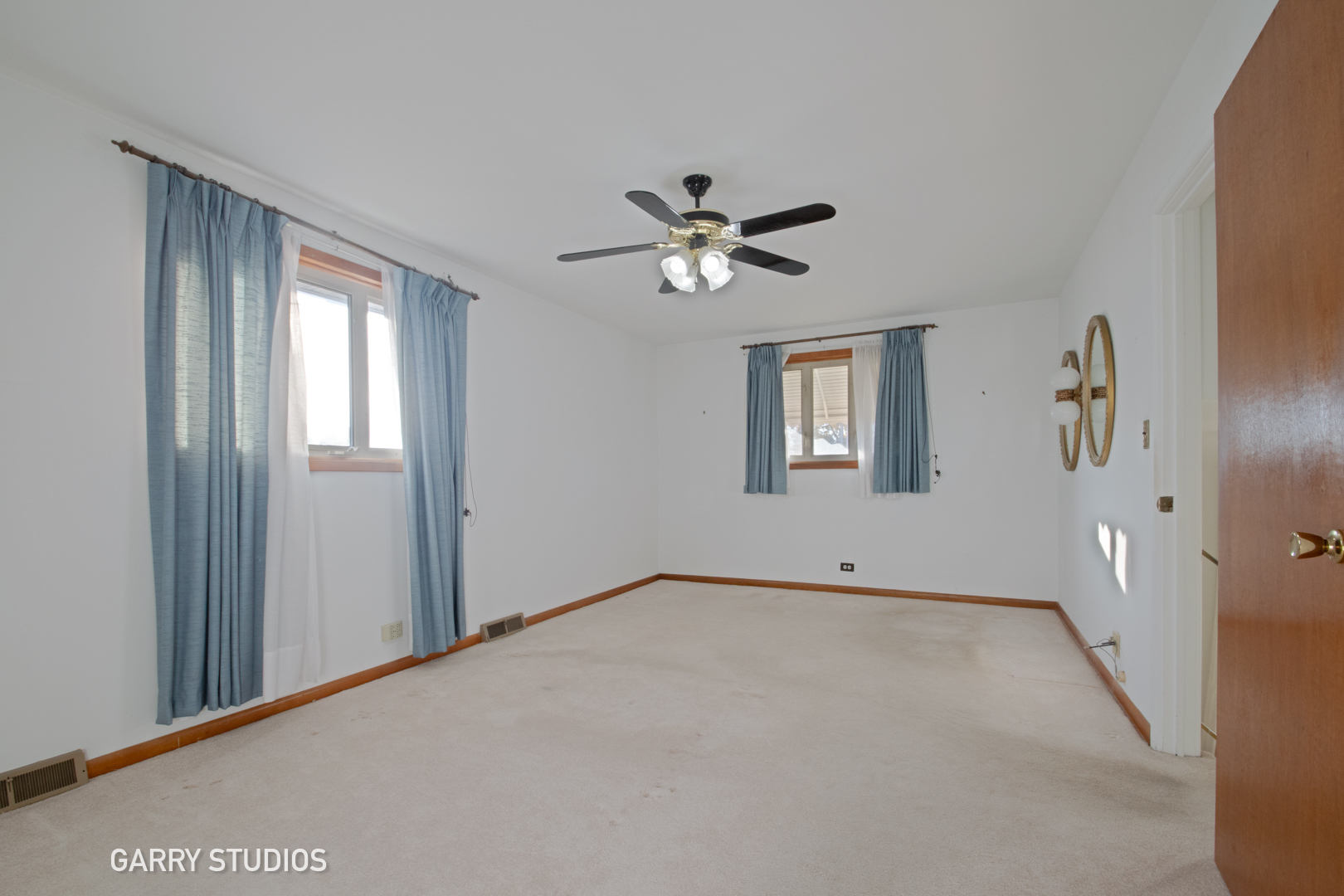 701 Craig Place Addison, IL 60101 - Photo 10 of 23