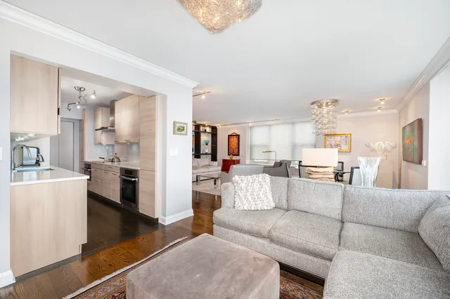 $695,000 | 1325 North State Parkway, Unit 16B, Chicago, IL 60610