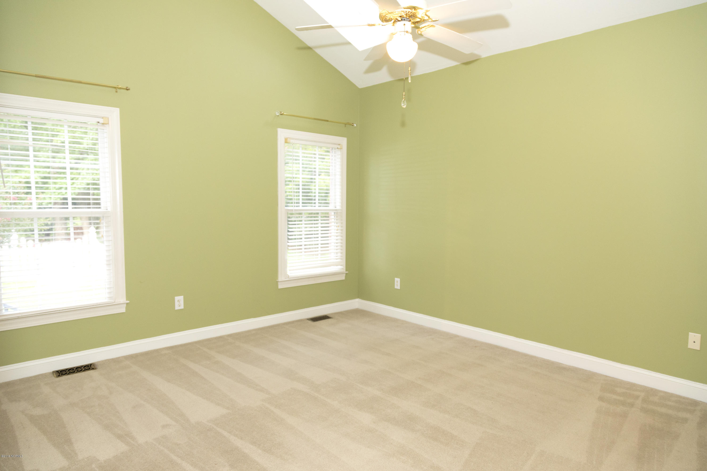 205 Nydegg Road New Bern, NC 28562 - Photo 15 of 51 205 Nydegg__027