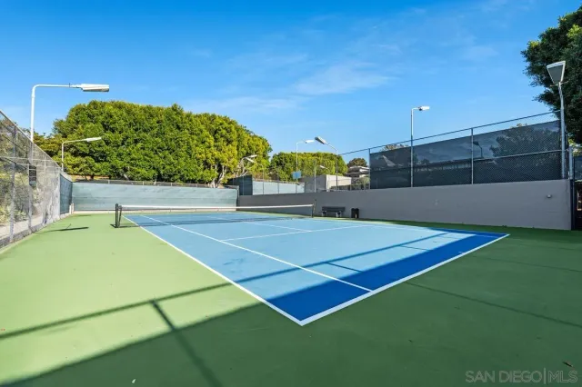 $1,650,000 | 2047 Caminito Circulo Norte, La Jolla, CA 92037