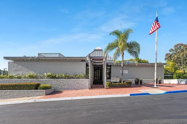 $1,650,000 | 2047 Caminito Circulo Norte, La Jolla, CA 92037