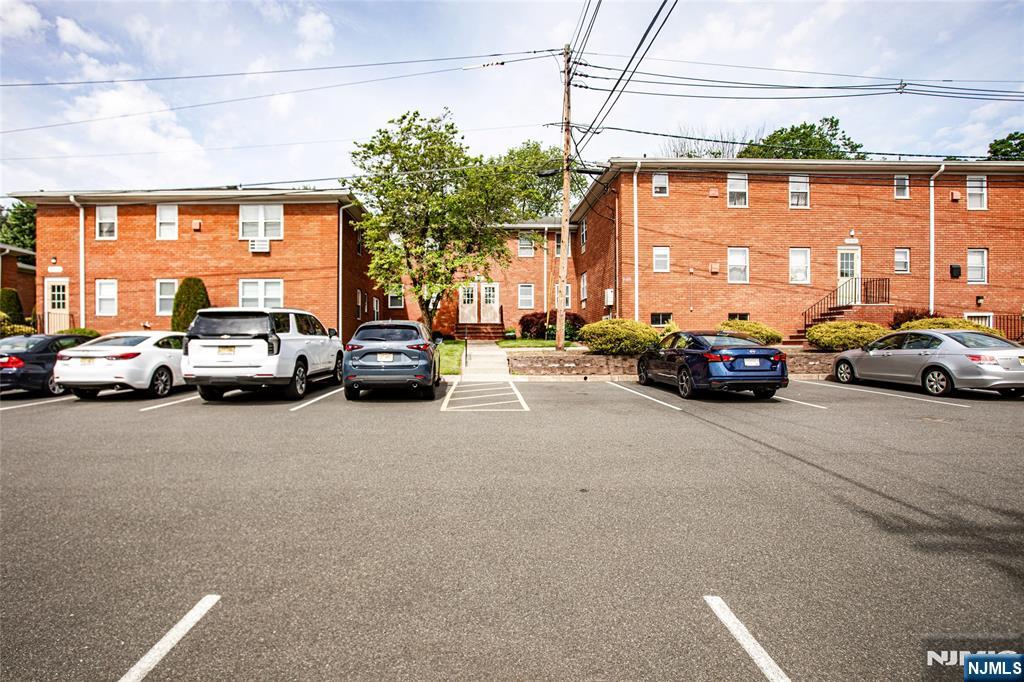 1130 Valley Road, Unit 2B Wayne, NJ 07470 - Photo 41 of 47