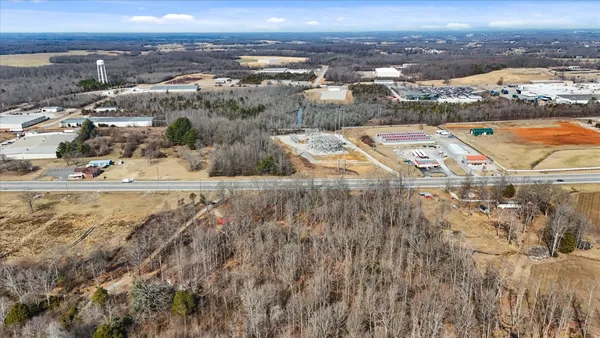 $305,000 | 8557 Manchester Highway, Morrison, TN 37357