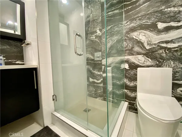 $3,150 | 1802 North Serrano Avenue, Los Angeles, CA 90027
