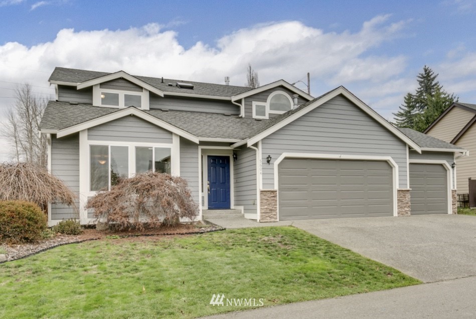 5604 Northeast 3rd Lane Renton, WA 98059 - Photo 1 of 25