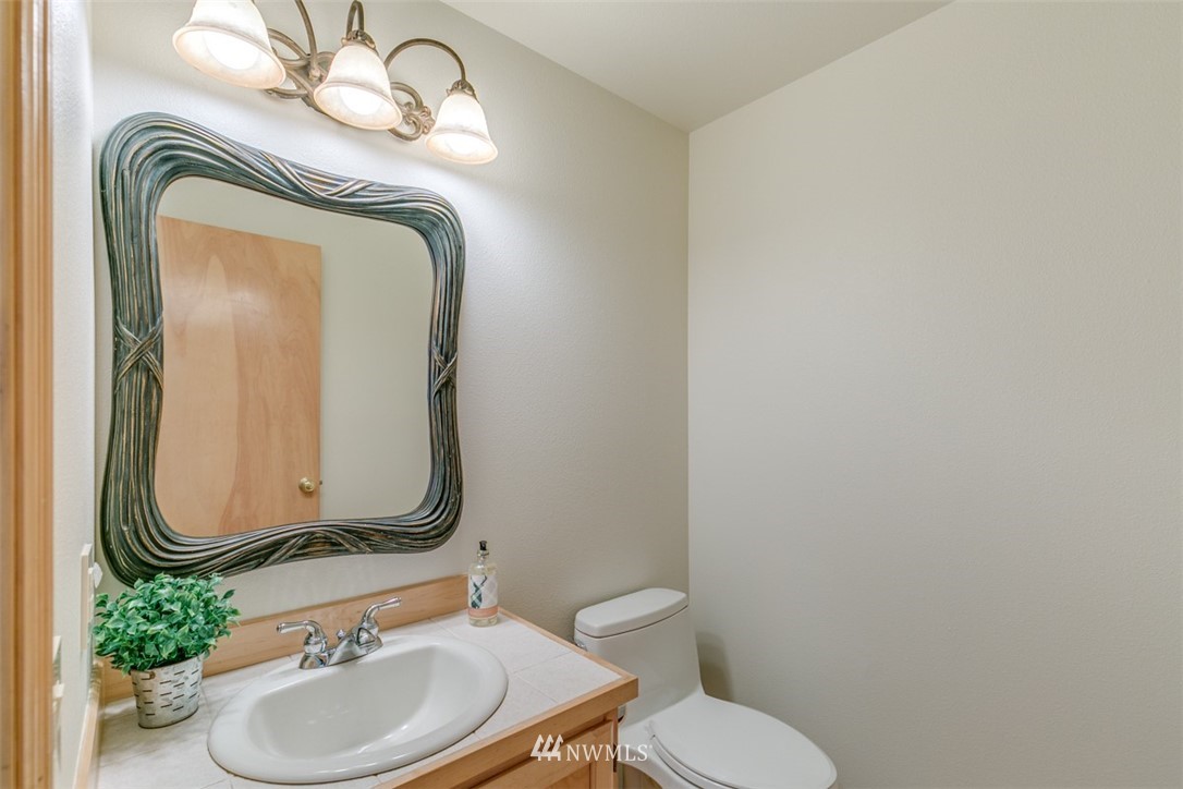 5604 Northeast 3rd Lane Renton, WA 98059 - Photo 14 of 25