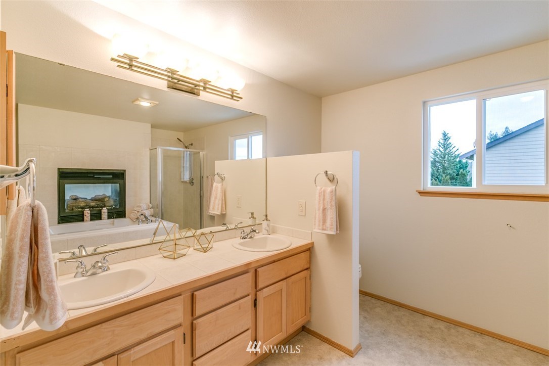 5604 Northeast 3rd Lane Renton, WA 98059 - Photo 18 of 25