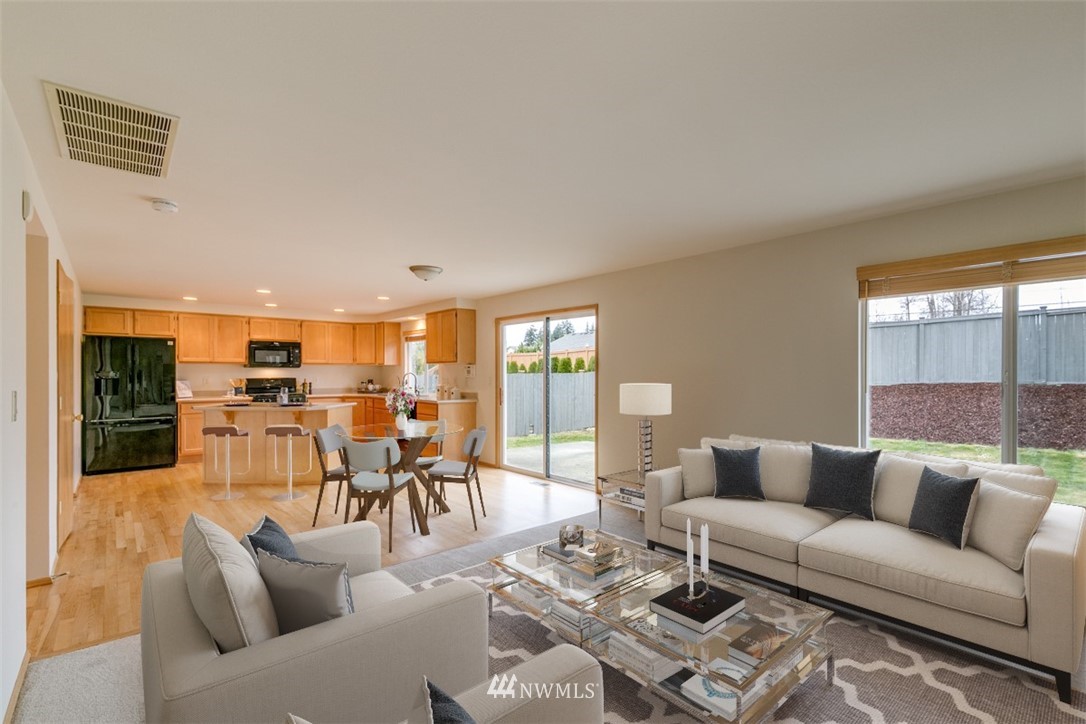 5604 Northeast 3rd Lane Renton, WA 98059 - Photo 6 of 25