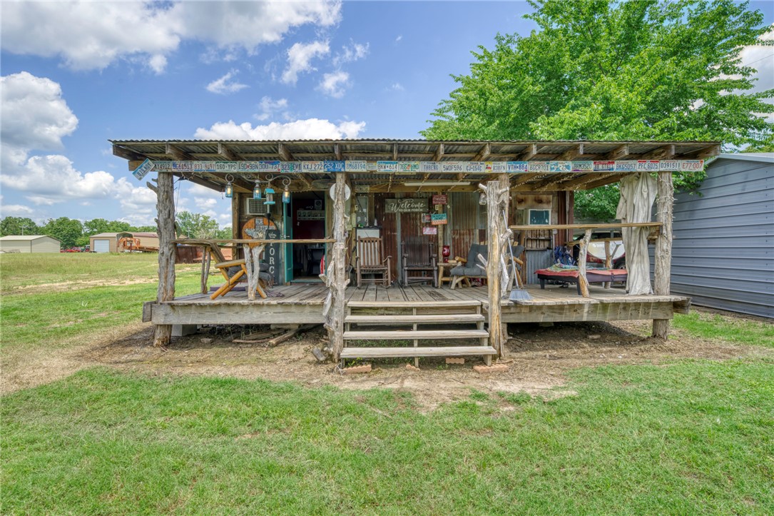 1681 Union Road Madisonville, TX 77864 - Photo 40 of 50 an outdoor space with garden view