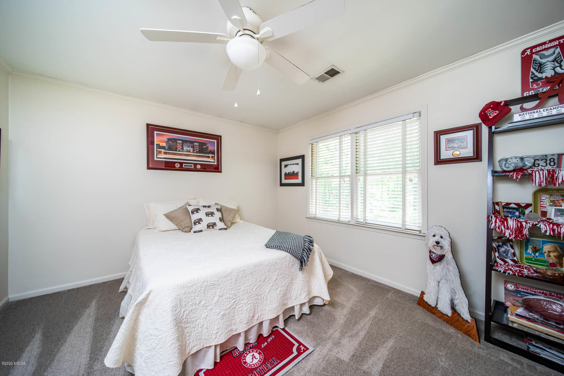 245 Beacon Hill Road Macon, GA 31210 - Photo 27 of 39 a bedroom with a bed and a window