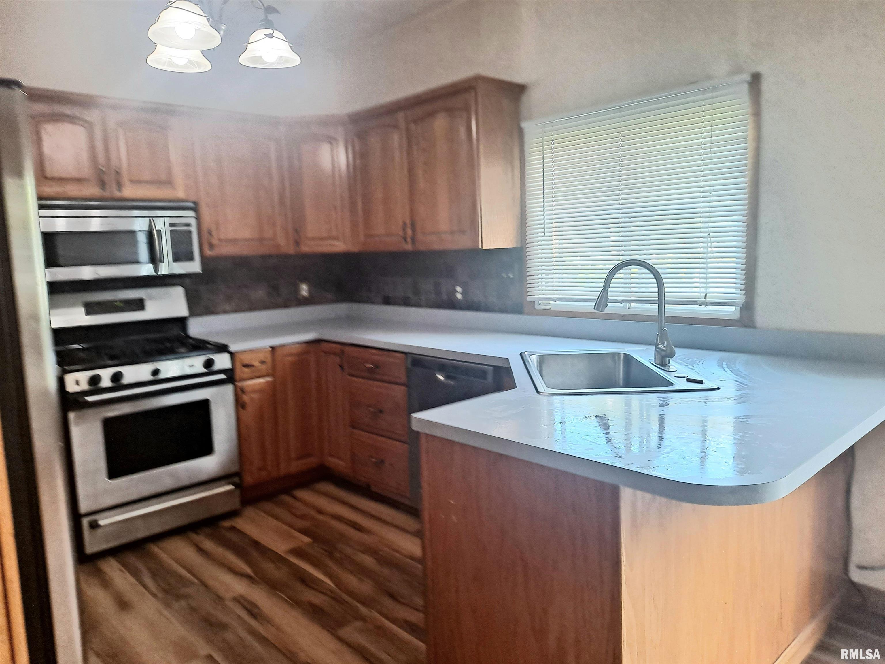 1036 South Spring Street Springfield, IL 62704 - Photo 9 of 18