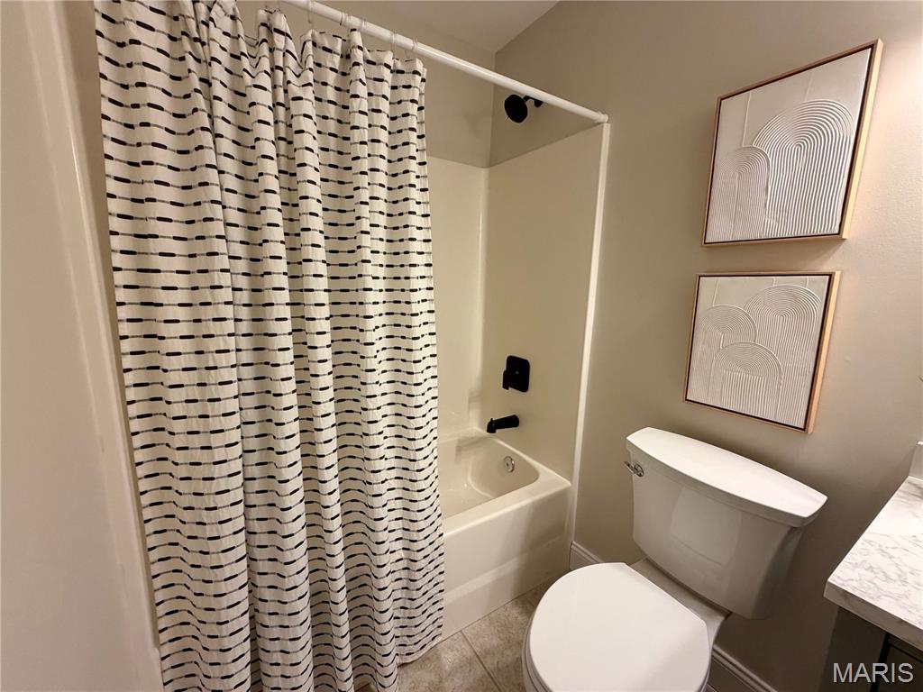 7633 Genesta Street St. Louis, MO 63123 - Photo 15 of 26