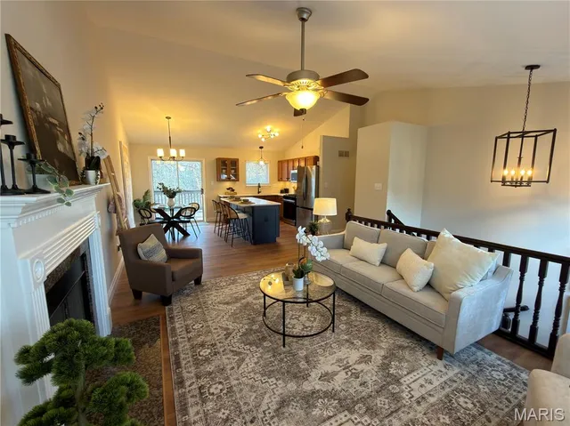 $349,900 | 7633 Genesta Street, St. Louis, MO 63123