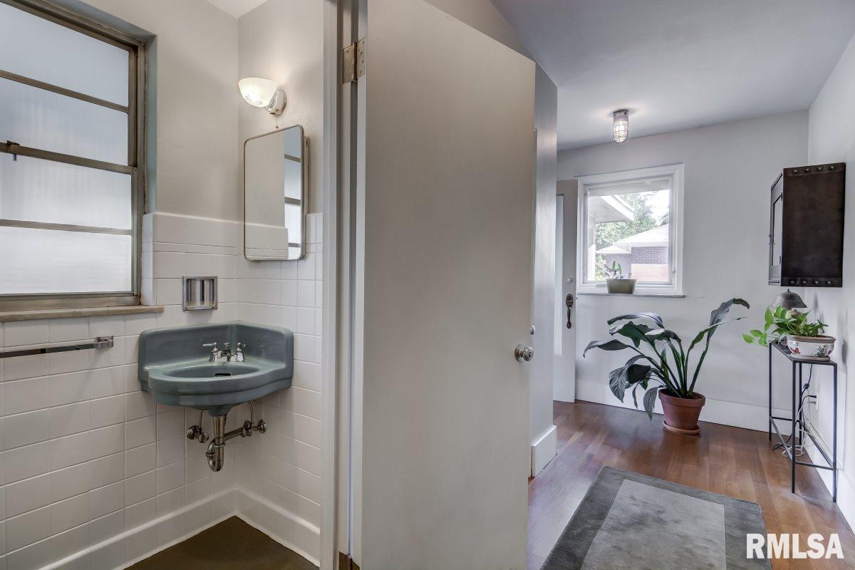 1660 West Laurel Street Springfield, IL 62704 - Photo 20 of 36 Gallery Image 20