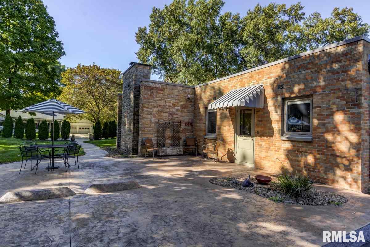 1660 West Laurel Street Springfield, IL 62704 - Photo 4 of 36 Gallery Image 4