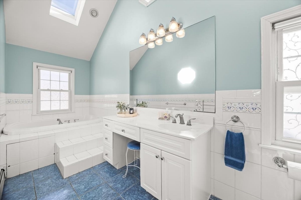 32 Russett Road Boston, MA 02132 - Photo 21 of 39 Gallery Image 21