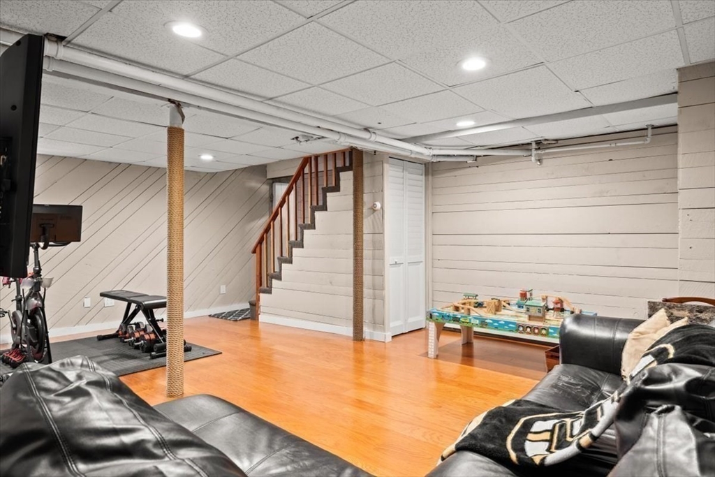 32 Russett Road Boston, MA 02132 - Photo 30 of 39 Gallery Image 30