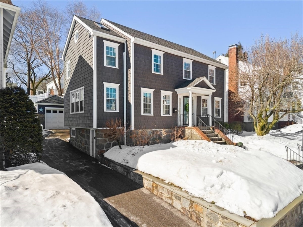 32 Russett Road Boston, MA 02132 - Photo 4 of 39 Gallery Image 4