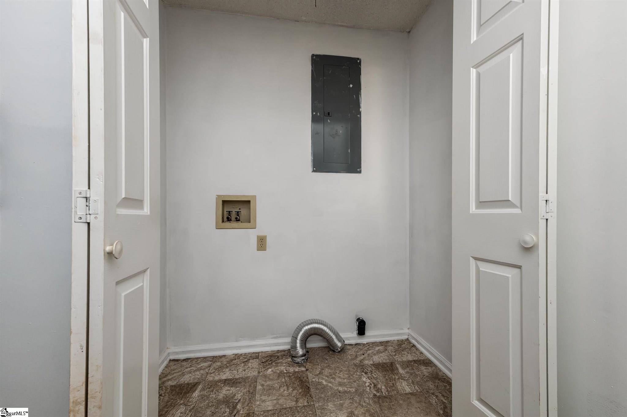 419 Fairview Road Laurens, SC 29360 - Photo 11 of 25 Gallery Image 11