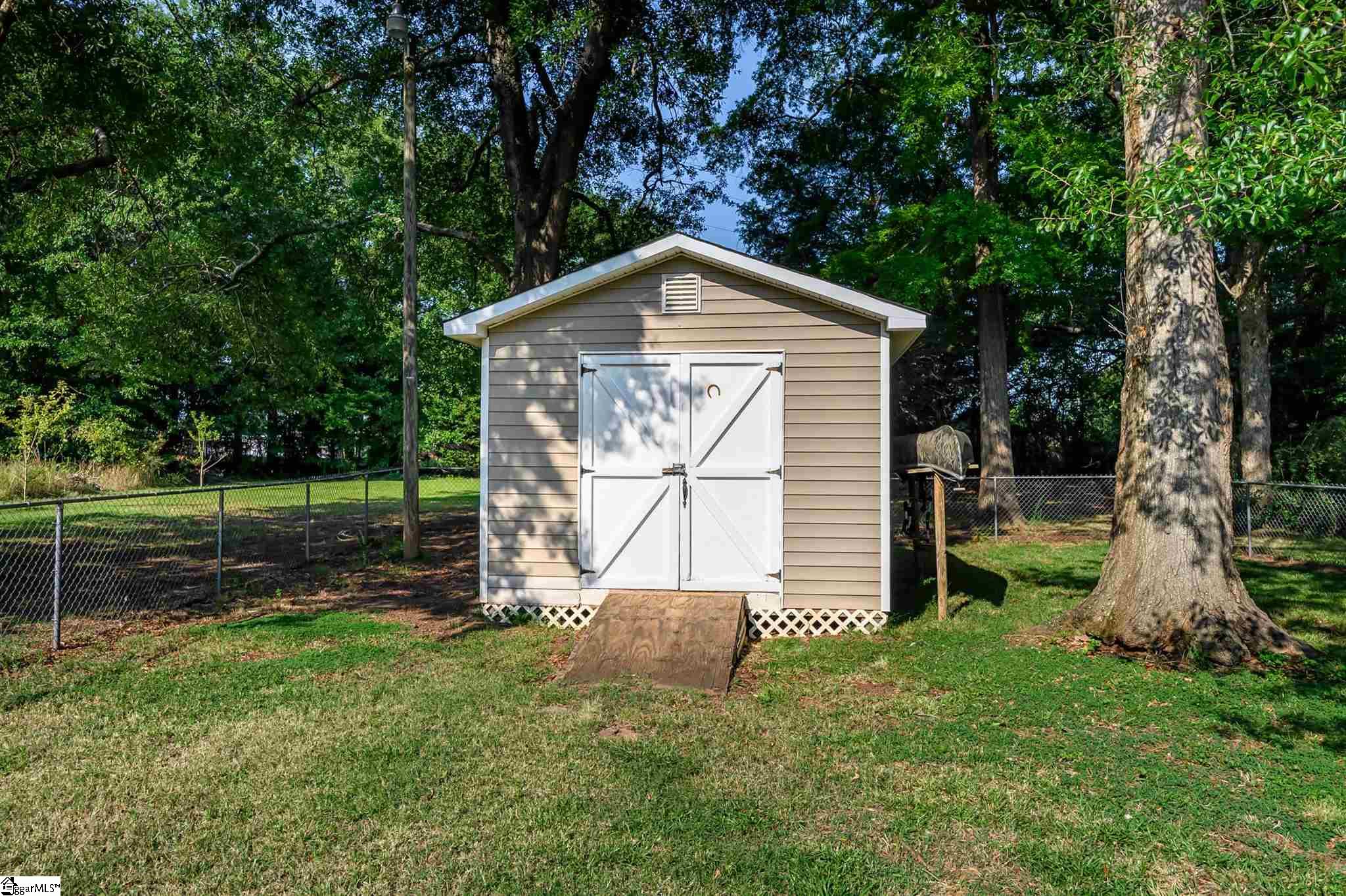 419 Fairview Road Laurens, SC 29360 - Photo 24 of 25 Gallery Image 24