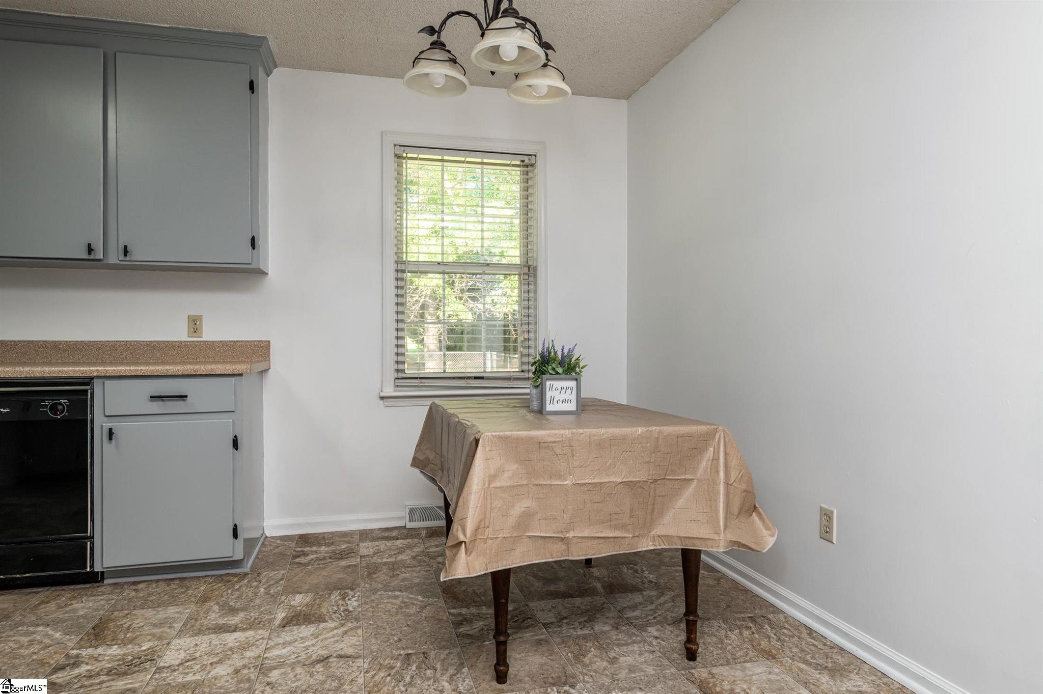 419 Fairview Road Laurens, SC 29360 - Photo 9 of 25 Gallery Image 9