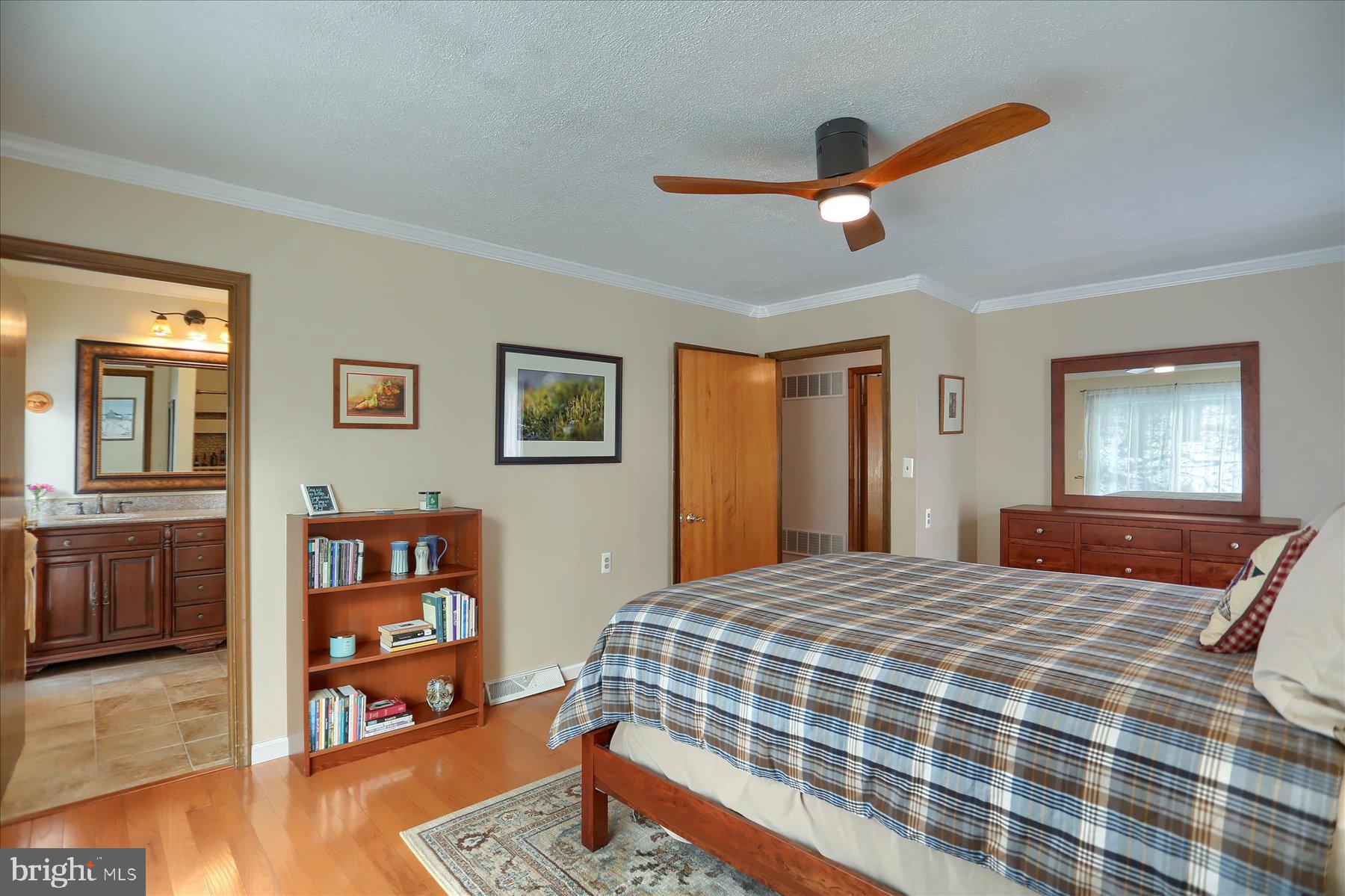 1089 York Road Dillsburg, PA 17019 - Photo 16 of 25