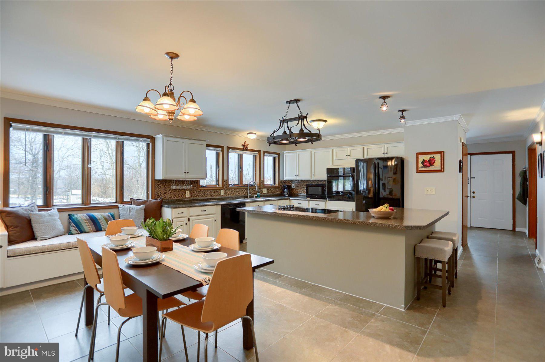 1089 York Road Dillsburg, PA 17019 - Photo 9 of 25