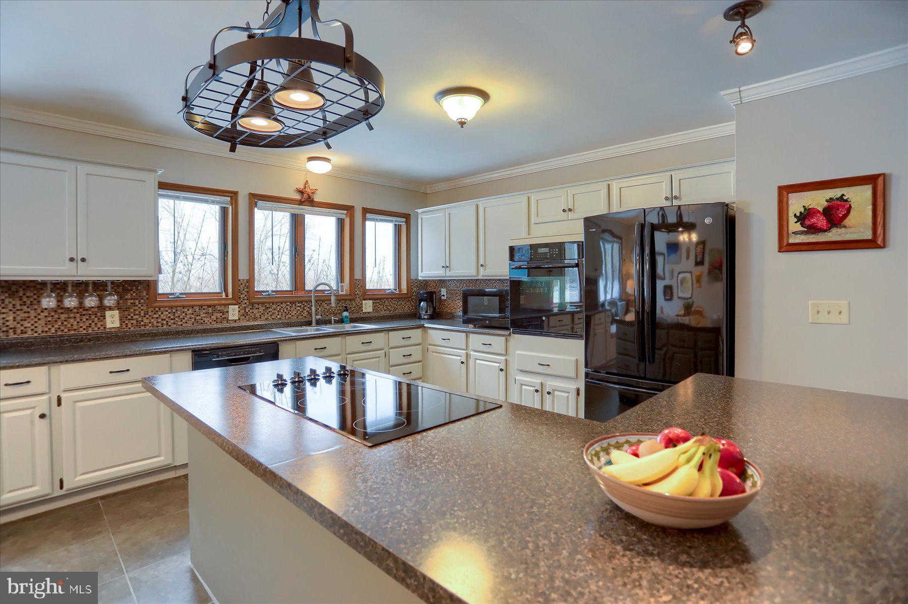 1089 York Road Dillsburg, PA 17019 - Photo 10 of 25