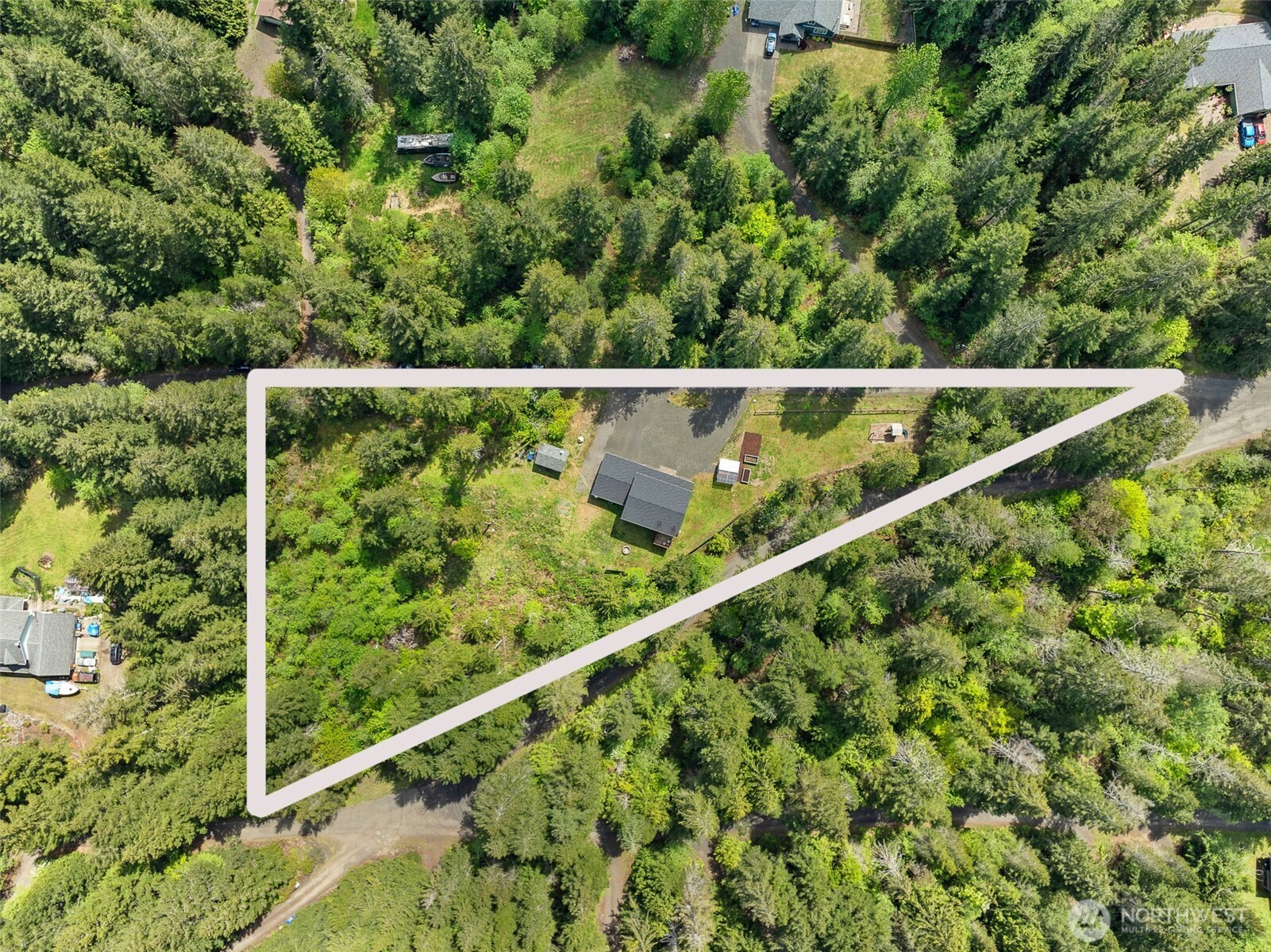 401 East Sunset Ridge Road Union, WA 98592 - Photo 27 of 37 a view of a balcony