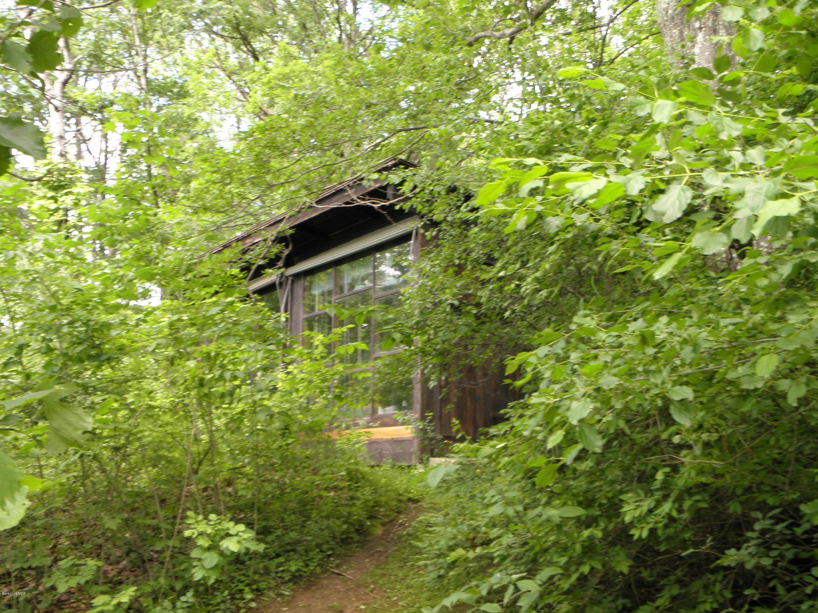 3 Clark Road Stockbridge, MA 01262 - Photo 11 of 15 studio2
