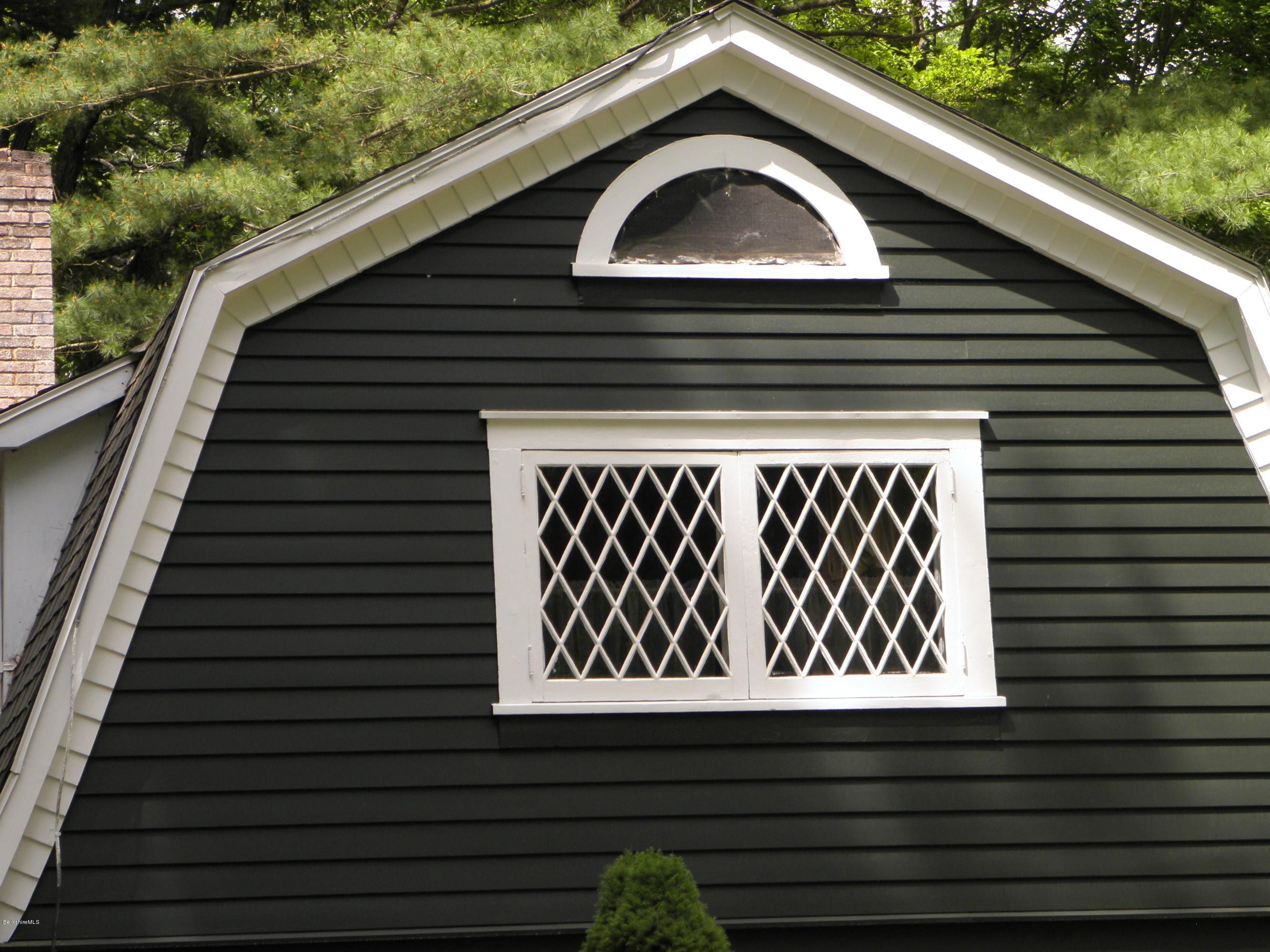 3 Clark Road Stockbridge, MA 01262 - Photo 4 of 15 detail