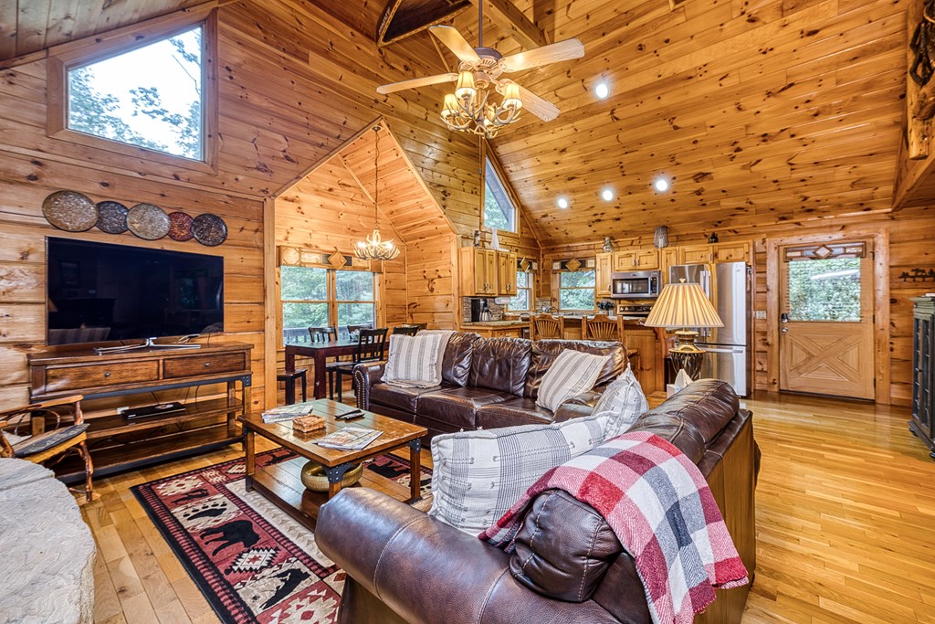 136 Overlook Road Blue Ridge, GA 30513 - Photo 12 of 36 Gallery Image 12